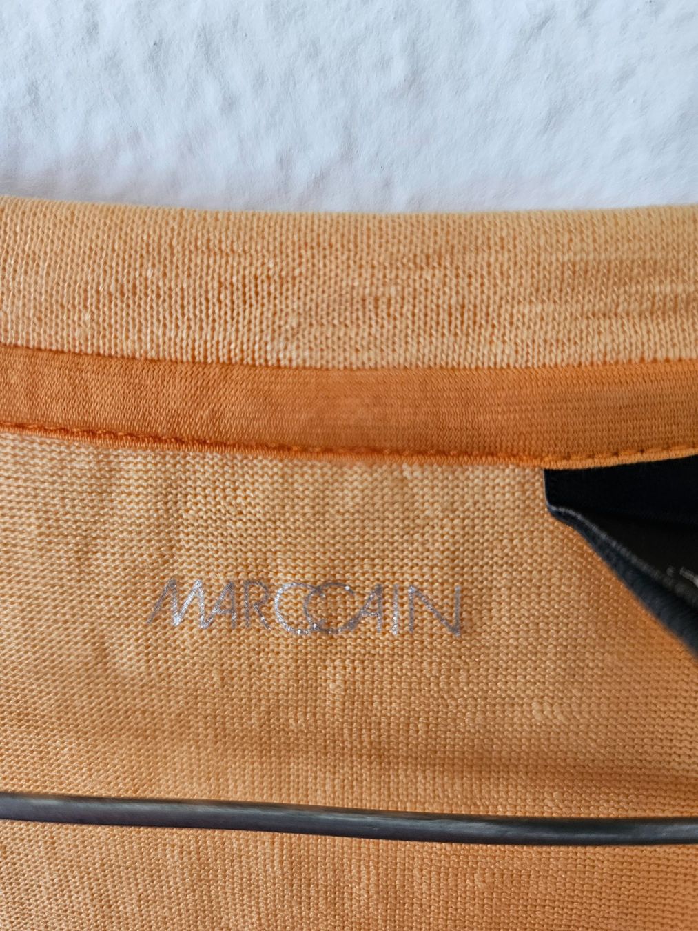 Marc Cain T-shirt: Marc Cain Sommershirt  apricot Marccain – Usato da Urdorf venduto da Colina 5