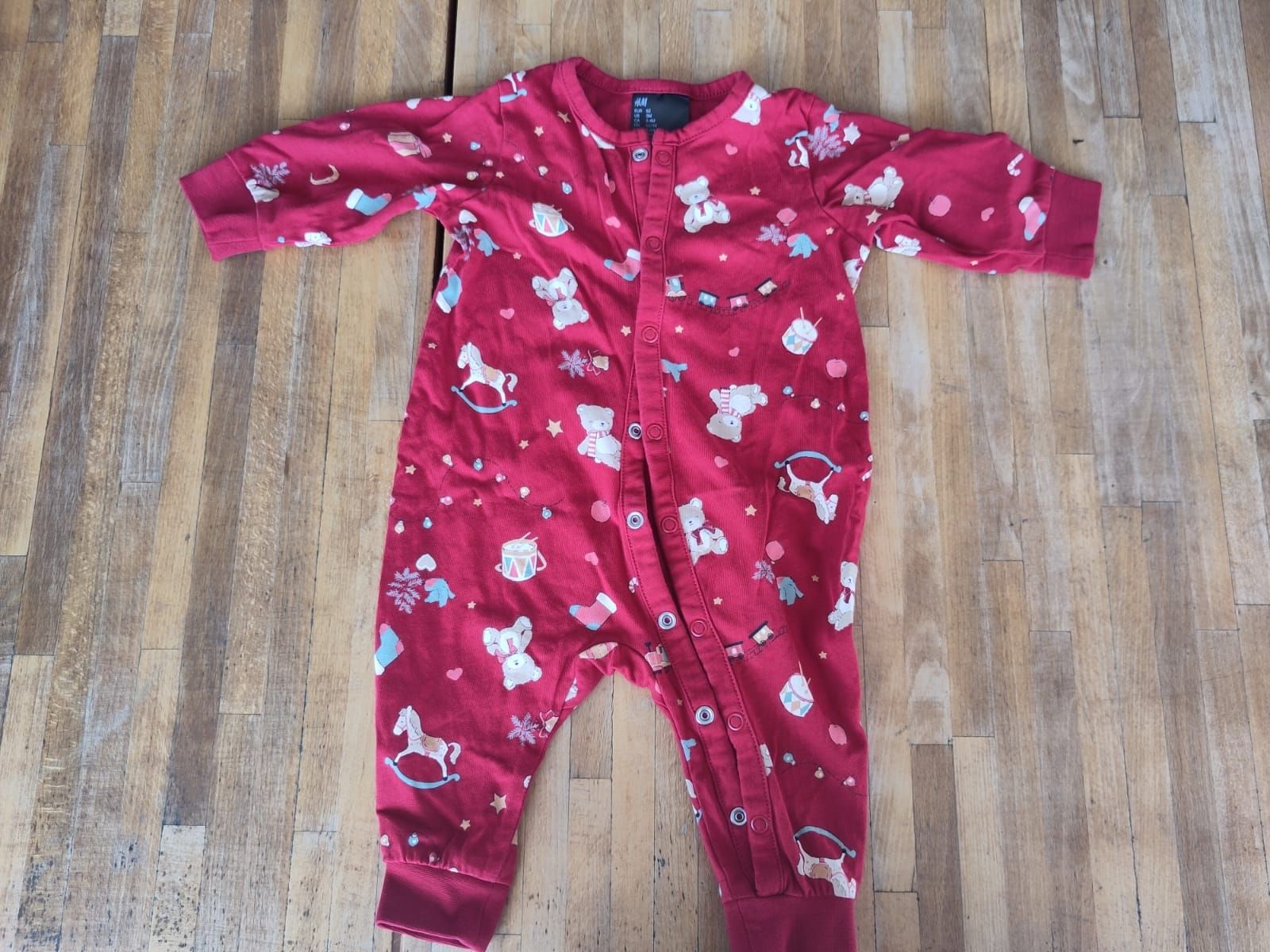 H&M Pyjamas: Weihnachtsstrampler 62 – D'occasion à Bad Zurzach par han_5znm