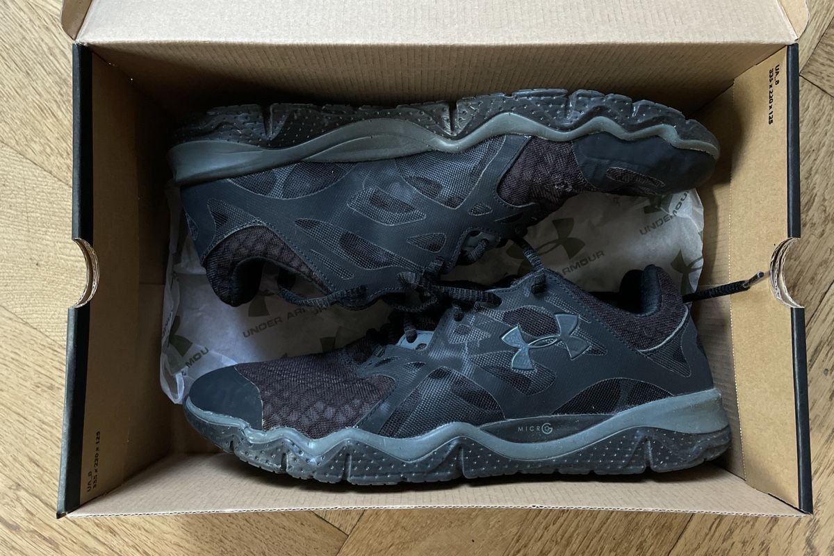 Under Armour Scarpe da uomo: Under Armour Trainingsschuhe Micro G Monza – Usato da ZÜRICH venduto da itemscollector 7