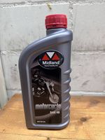 22 Flaschen Motorenöl SAE 40 der Marke Midland.