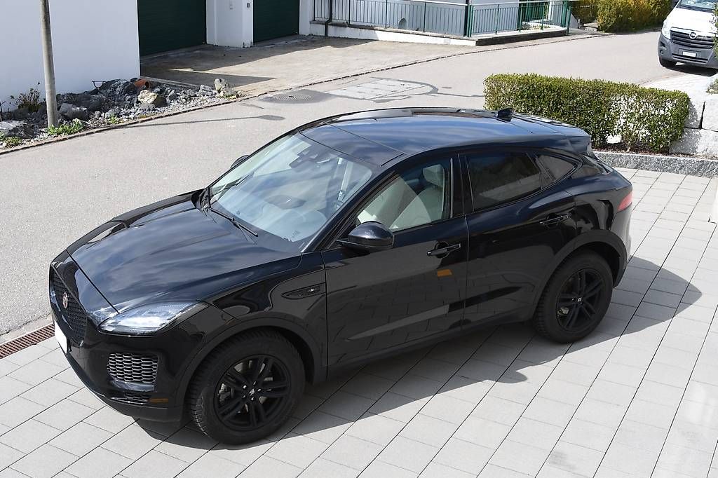 Autos: Jaguar E-Pace 2.0T 200 S AWD – D'occasion à Affoltern am Albis par missesovegas