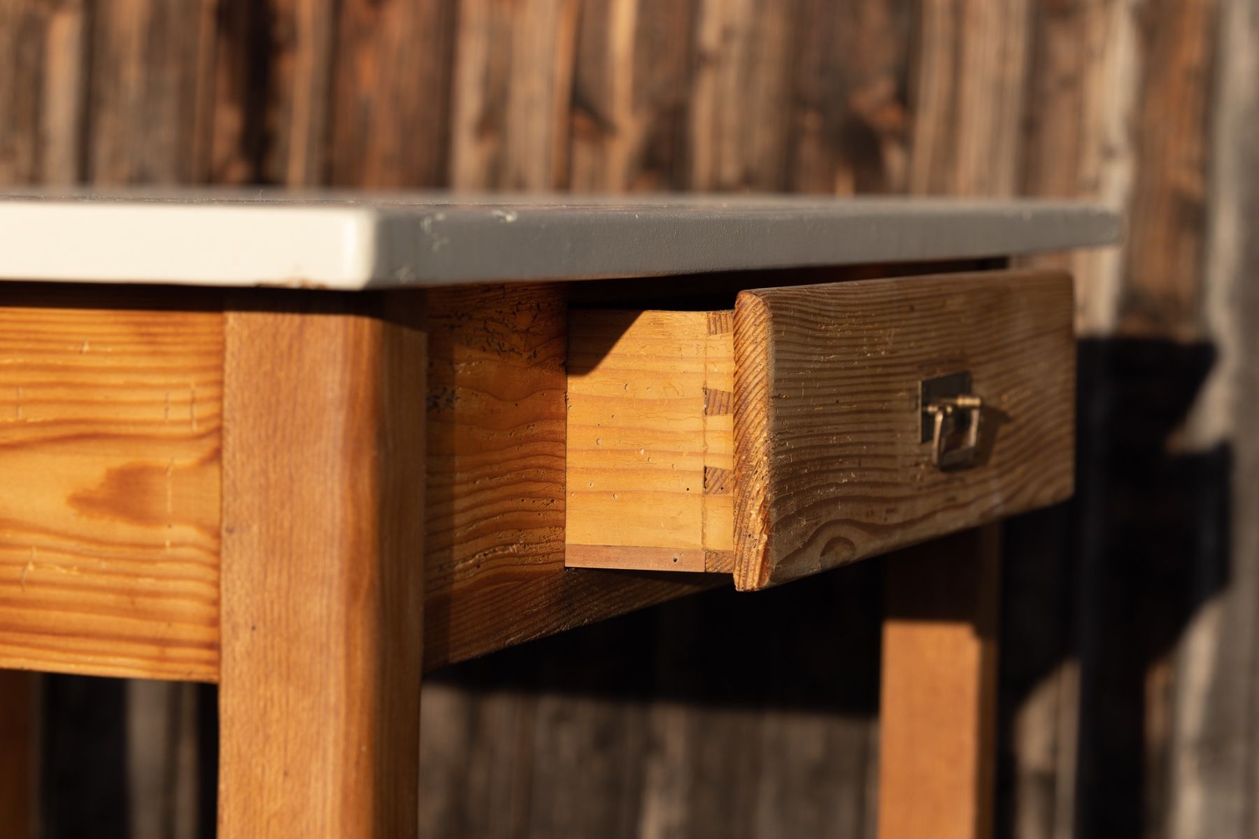 Scrivanie: Vintage Schreibtisch / Pult – Usato da Oberriet SG venduto da papillon_vintage 1