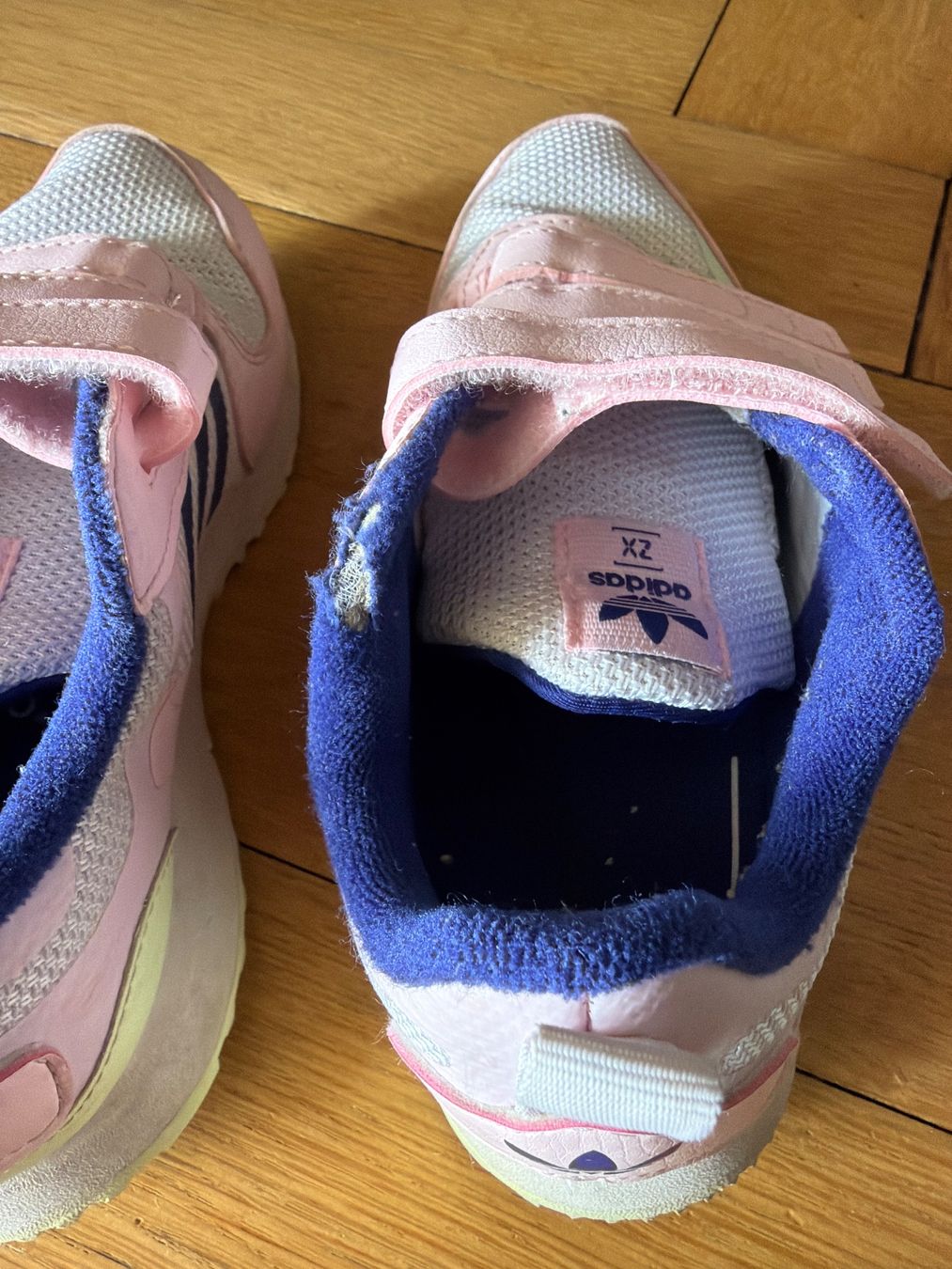 Adidas Chaussures filles: Baskets Adidas taille 35 – D'occasion à Lausanne par ale_yzt7 3