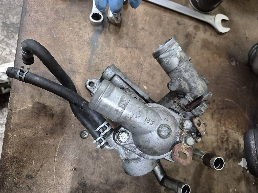 Tutti pezzi di ricambio auto: Mitsubishi Evo 10 Thermostat – Usato da Döttingen venduto da alfisti124 2