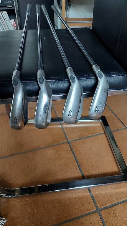 Mazze & Set: Golf Trolley TaylorMade mit 15 Golfschläger – Usato da Utzenstorf venduto da Waldi66 2