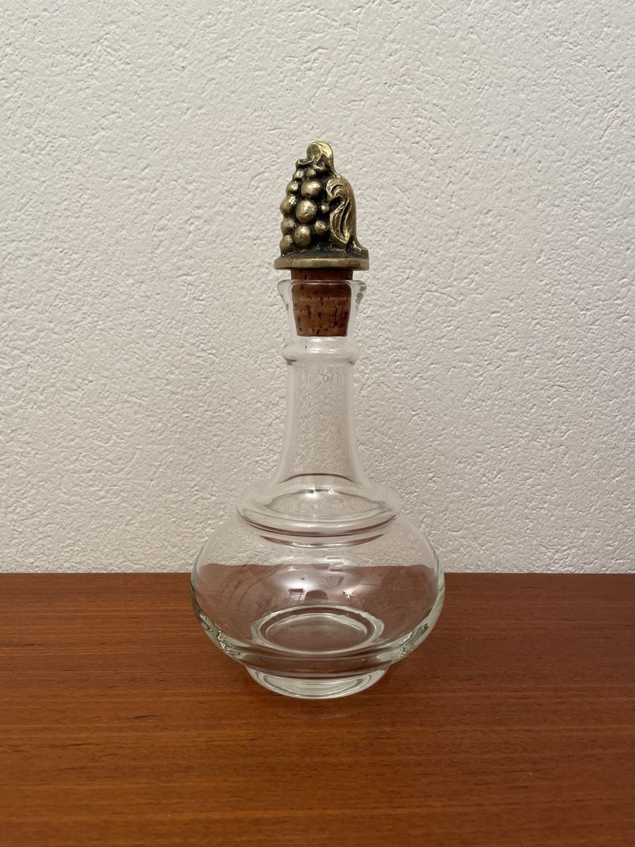 Caraffe: Vintage Glaskaraffe m. Steinlin Messing Stopfen Glas Karaffe – Usato da Zürich venduto da Vintagewiesel