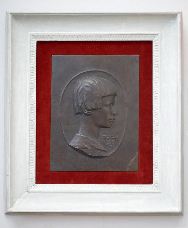 Antikes Bronze-Relief Knabe Jugendstil 1920er sign. Weiser | Acheter ...
