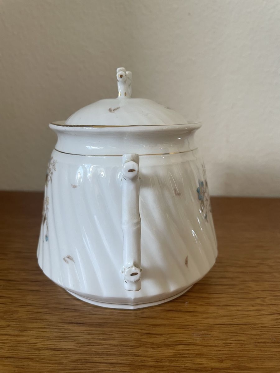 Zuccheriere: Vintage Zuckerdose mit Deckel, Blumendesign – Usato da Dietlikon venduto da VintageStudioZurich 2
