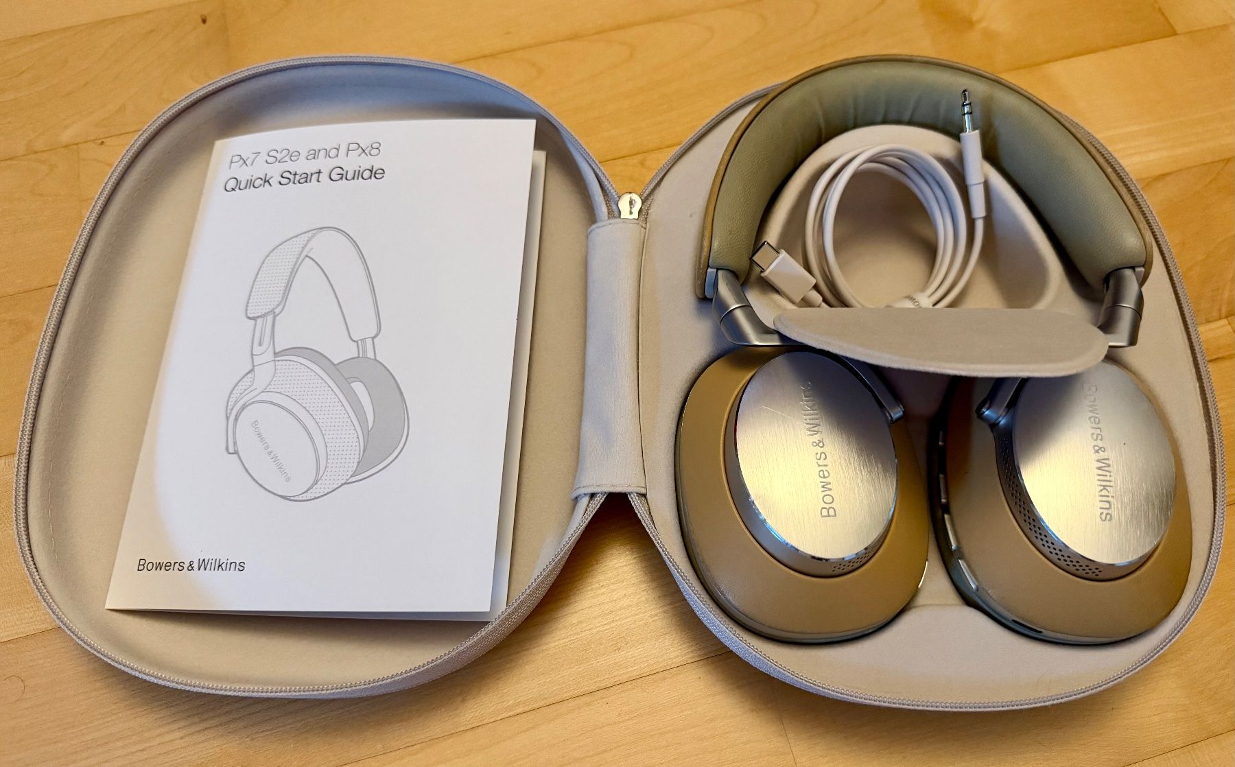 Bowers & Wilkins Kopfhörer: Bower & Wilkins Px8 beige – Gebraucht aus Niederscherli von Obernet