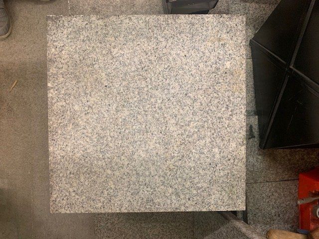 Bodenbeläge: Echte Graniplatten – Gebraucht aus Vordemwald von Randolph58
