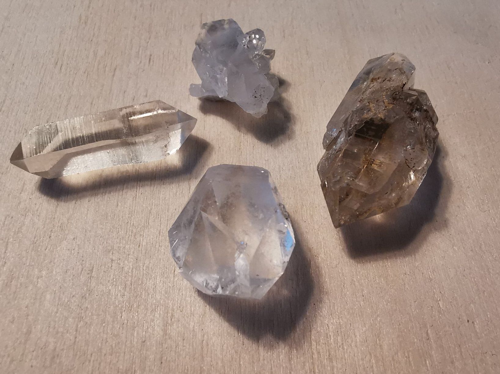 Minerali & Pietre curative: 4 interessante Kristallstufen / Doppelender – Nuovo e nell'imballaggio originale da Dierikon venduto da Buntspecht-10 2