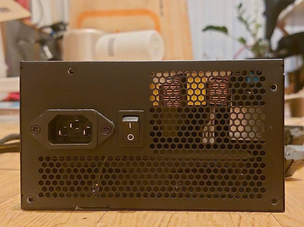 PCs: PC Netzteil Cooler Master 750W – Gebraucht aus St. Gallen von MickDega 2