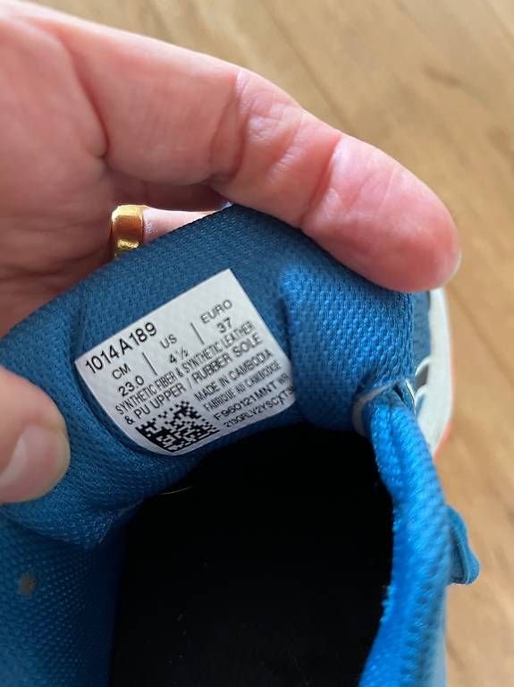 Scarpe da uomo: Asics Laufschuhe Grösse 37 – Usato da Oberuzwil venduto da mirjam_chia 1