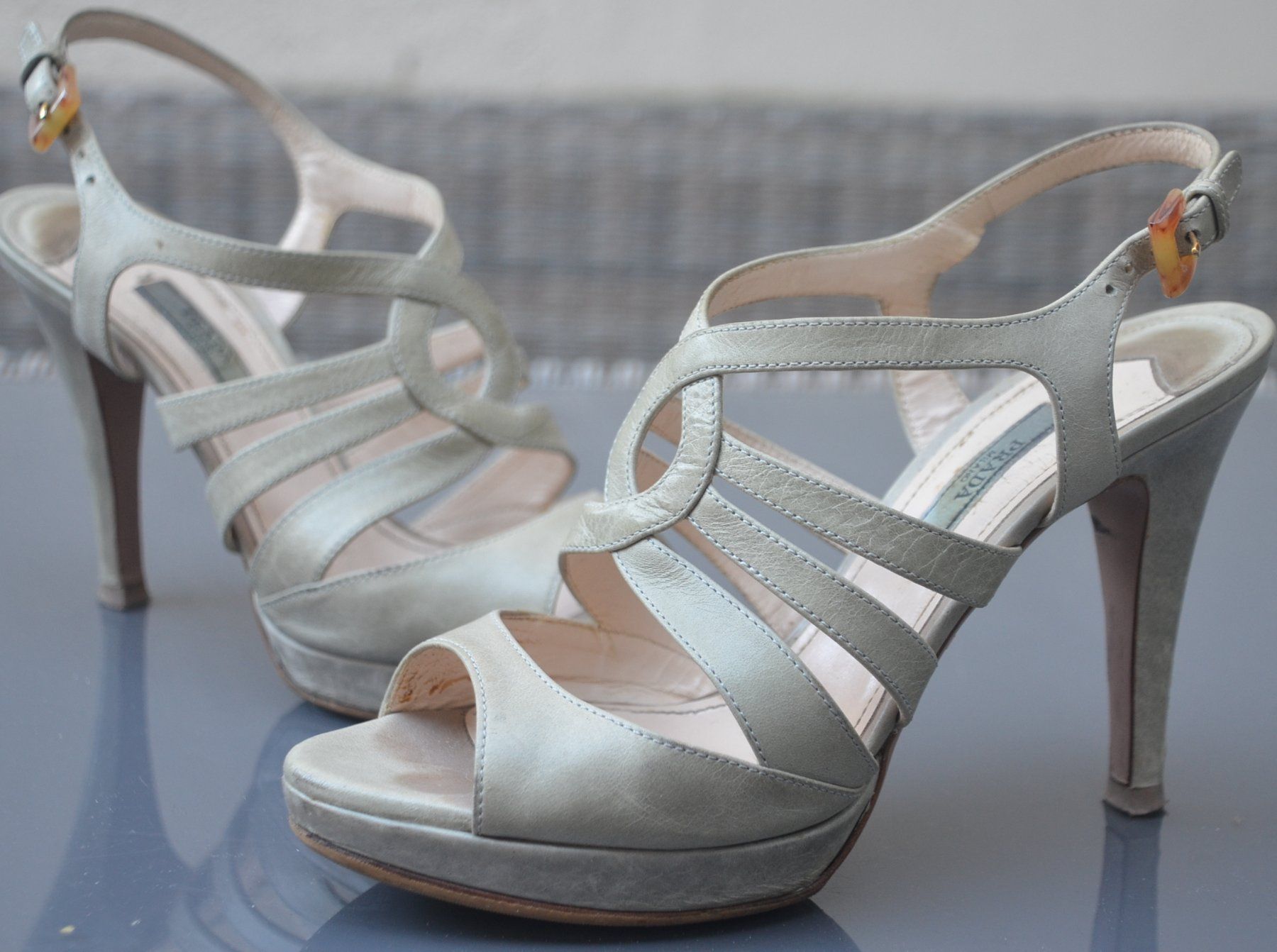 Prada Scarpe da donna: Prada Sandalen / sandales .38 – Usato da Collonges venduto da Allegree 5