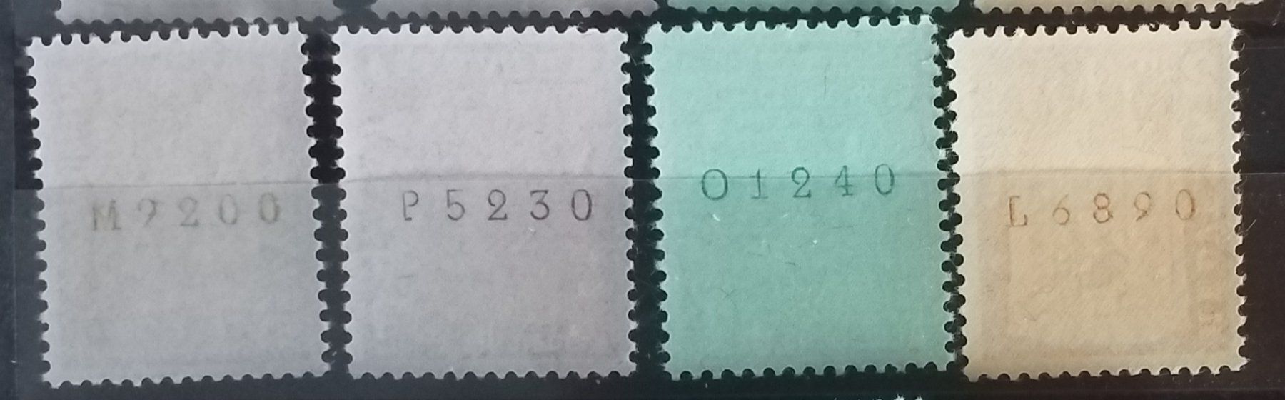 Tutti i francobolli: 3927E) 391RM-949RM, Rollenmarken postfrisch Kt. 52.- – Nuovo (secondo la descrizione) da Baden venduto da Eggi 1