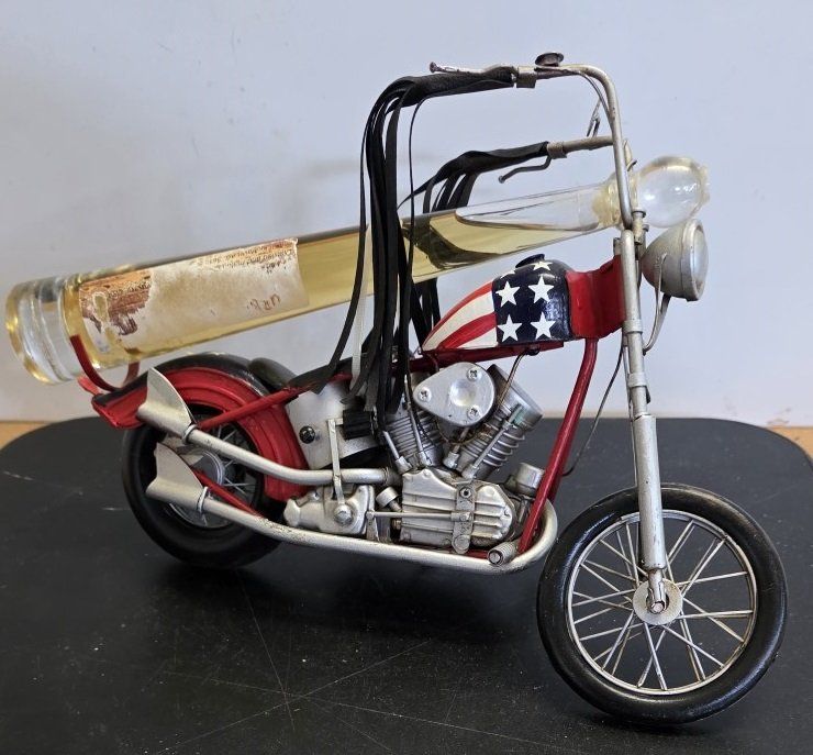 Kits de montage: US-Chopper Deko-Motorrad mit Schnapsflasche – D'occasion à Flums par Flumsantik