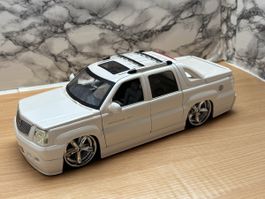 Cadillac Escalade DUB City 1/18 Jada Toys!