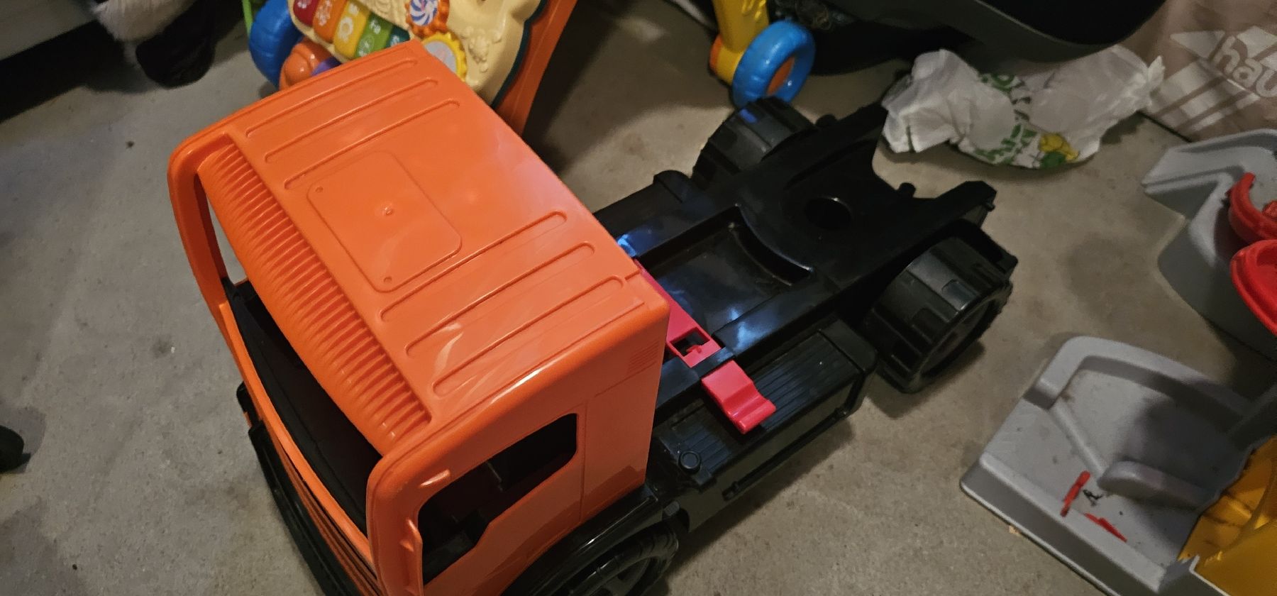 Veicoli per bambini: Kinder LKW  top zustand – Usato da Reinach BL venduto da danielv06 1