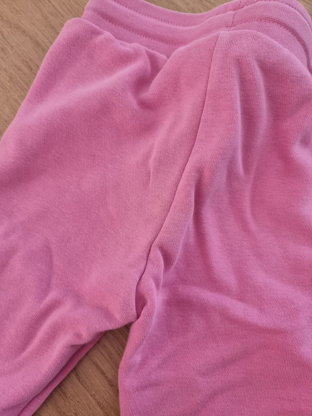 Adidas Lotti & Set di vestiti: Trainingsanzug Adidas, 86 – Usato da Buttikon SZ venduto da Limo180 2