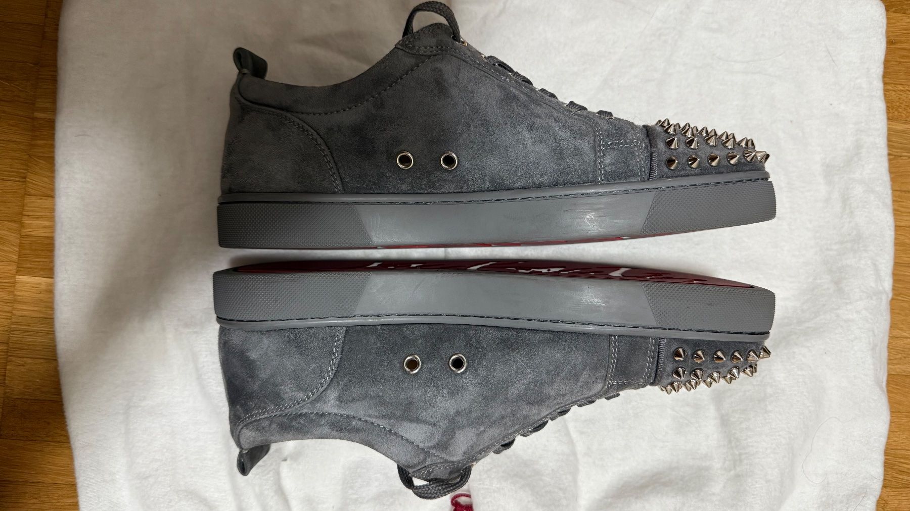 Christian Louboutin Herrenschuhe: Christian Louboutin - Sneaker Grau – Gebraucht aus Thun von Nemo203 1