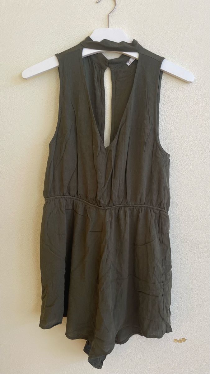 Lotti di vestiti: Kleiderpaket: drei Sommer-Jumpsuits – Usato da Roggwil BE venduto da R.. 5