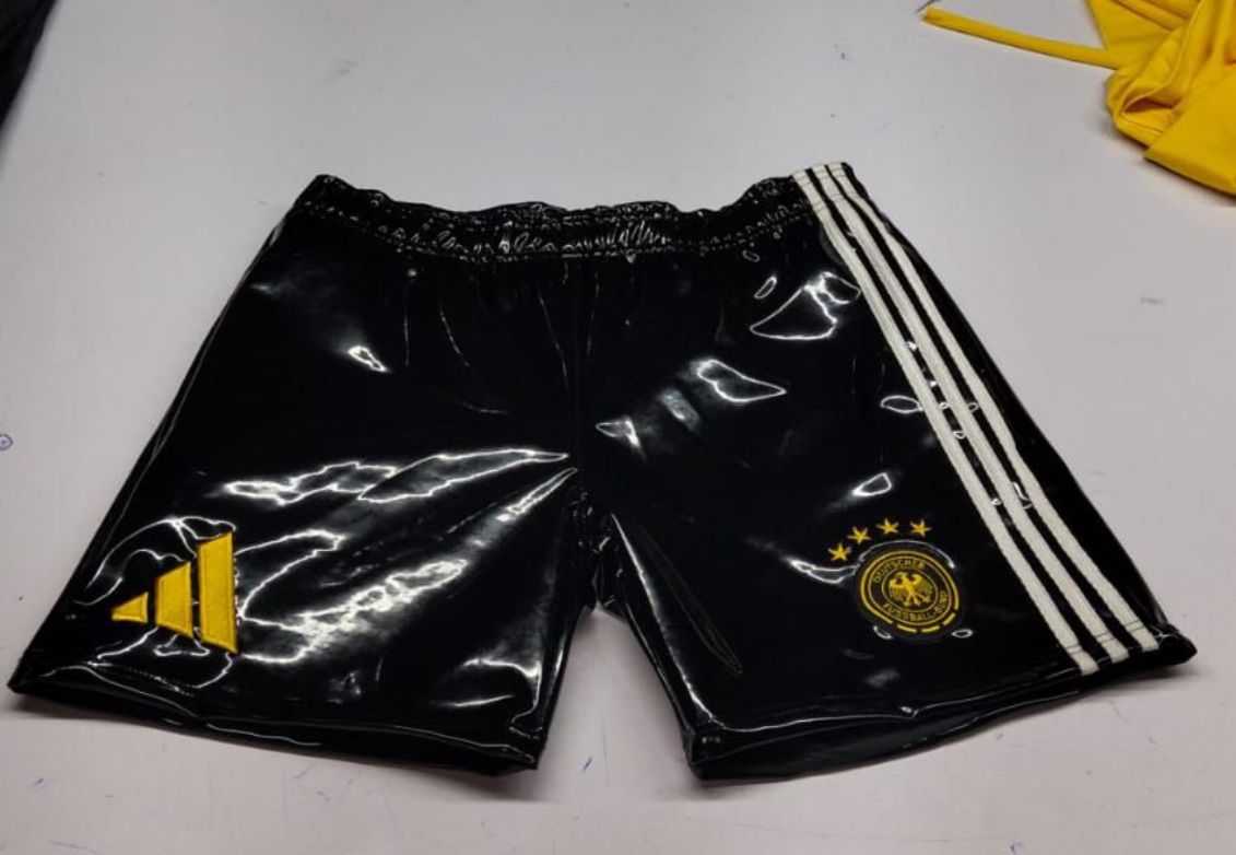 Adidas Hosen: Adidas Dfb – Neu (gemäss Beschreibung) aus Magadino von mattiasargenti81