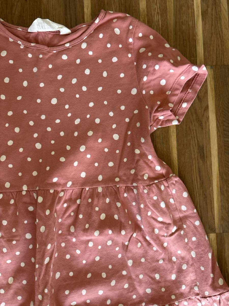 H&M Vestiti & Gonne: Sommerliches Kleid mit Pünktchenmuster, Grösse 122 – Usato da Zürich venduto da Tea01 1