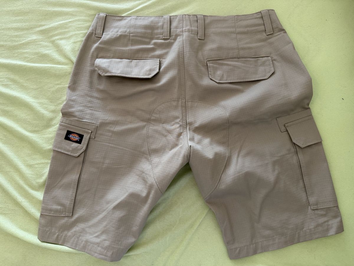 Lotti di vestiti: Set t-shirt Carhartt et shorts – Usato da Fétigny venduto da moostic 3