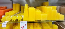 011 Posten Raureif Kerzen sonnengelb aus Liquidation