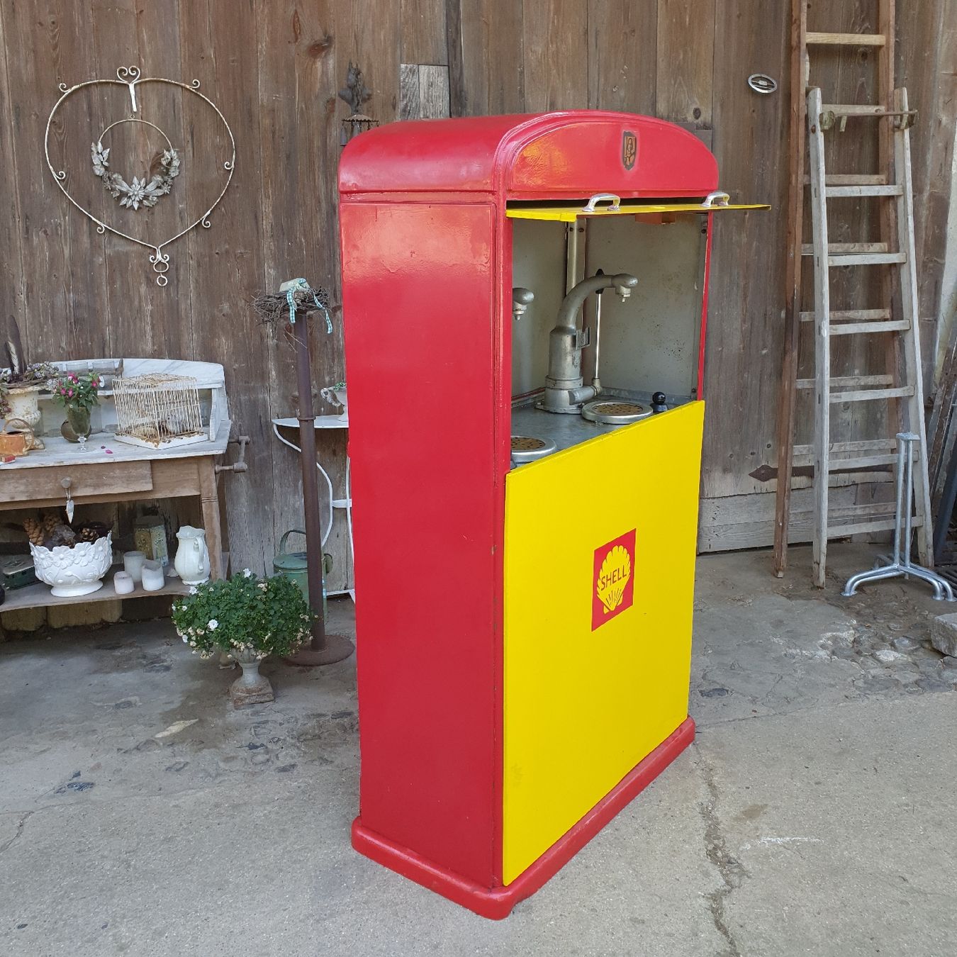 Shell Altre raccolte & rarità: Oelkabinett Shell Retro Antik – Usato da Uesslingen venduto da 1Atelier 2