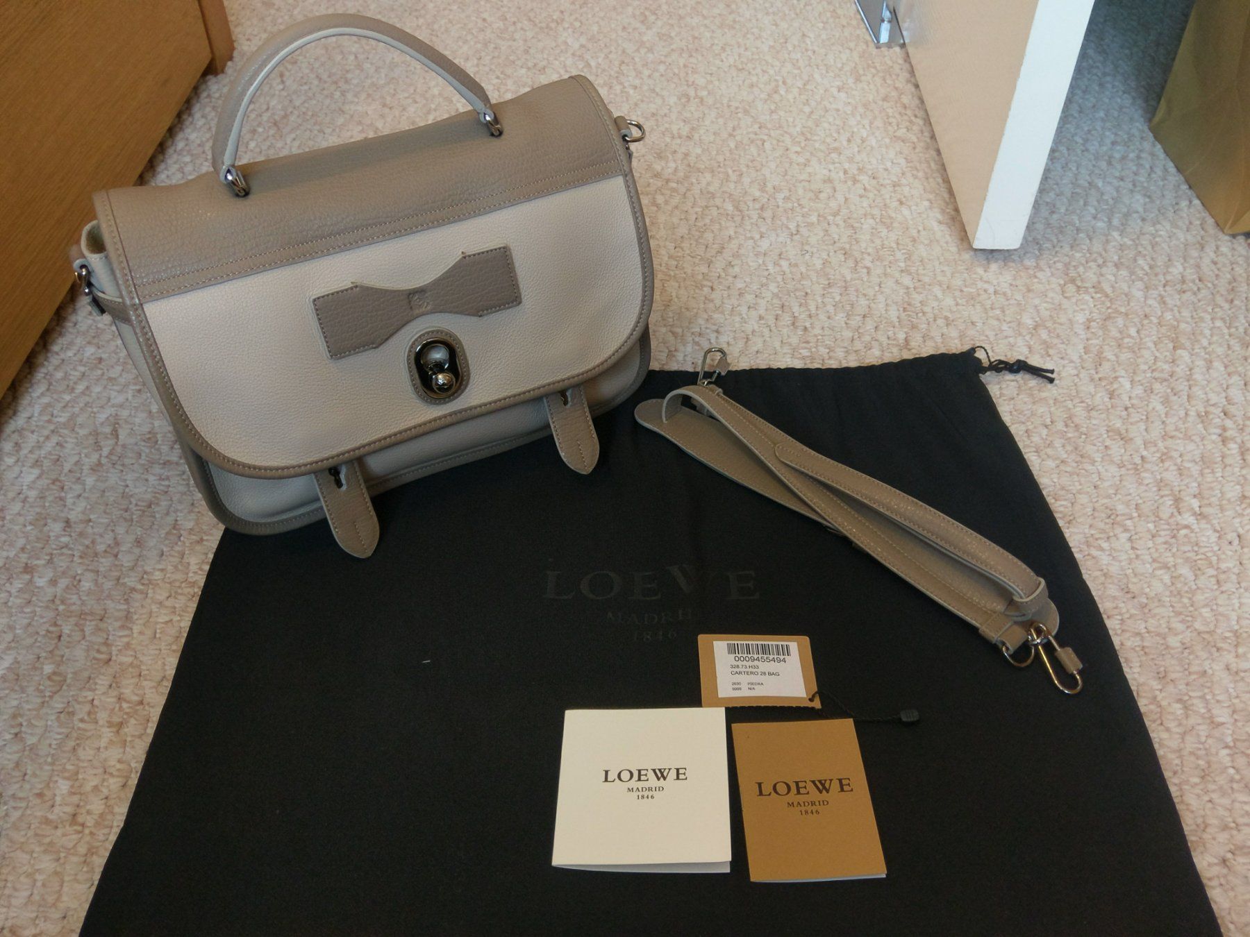 Loewe Taschen für Damen: VINTAGE Loewe Cartero 28 Shoulder Bag – Gebraucht aus Hergiswil NW von luc_b5pz 1