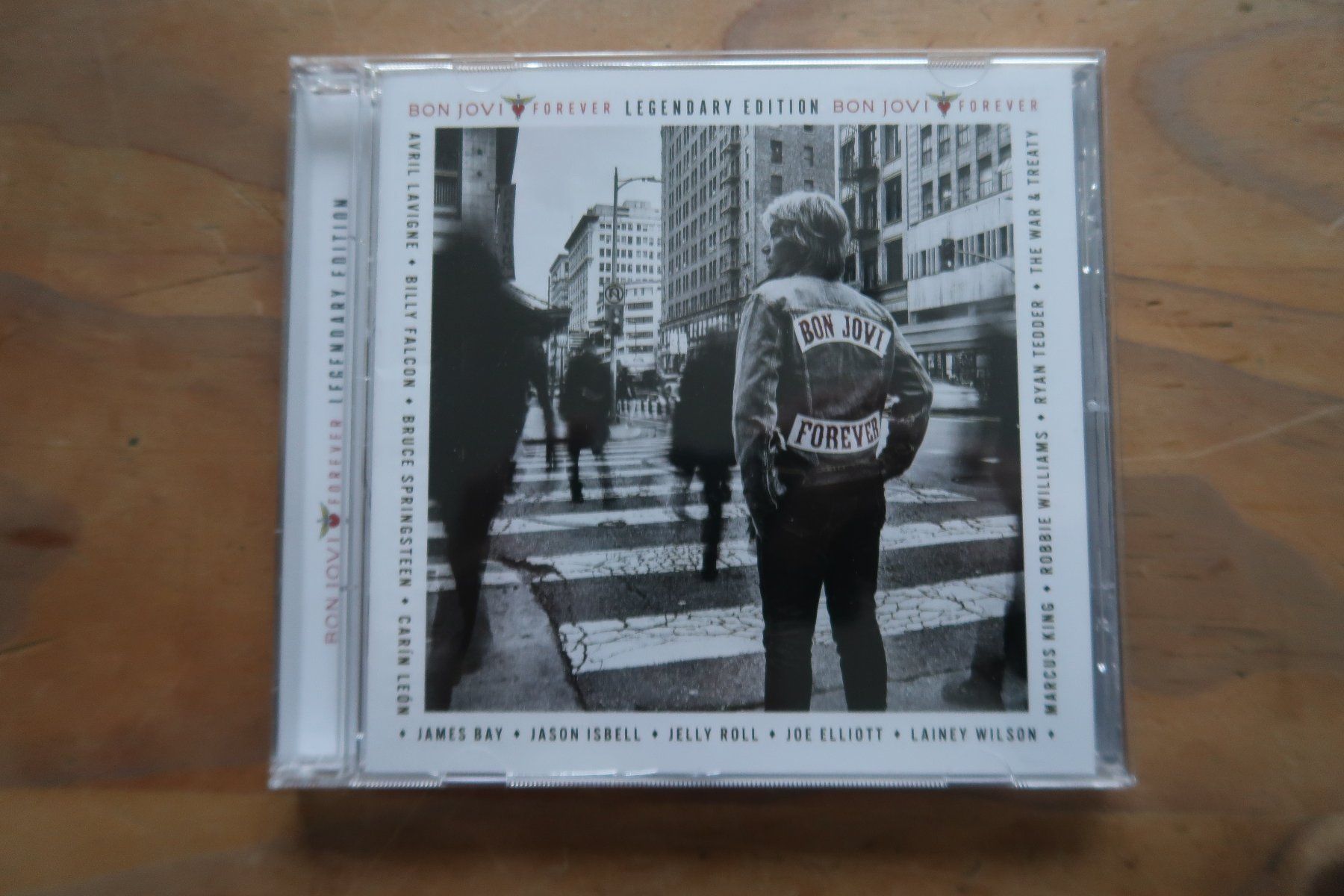 CD: BON JOVI - FOREVER LEGENDARY EDITON - DUETTS - CD – Usato da Basel venduto da Patiscat