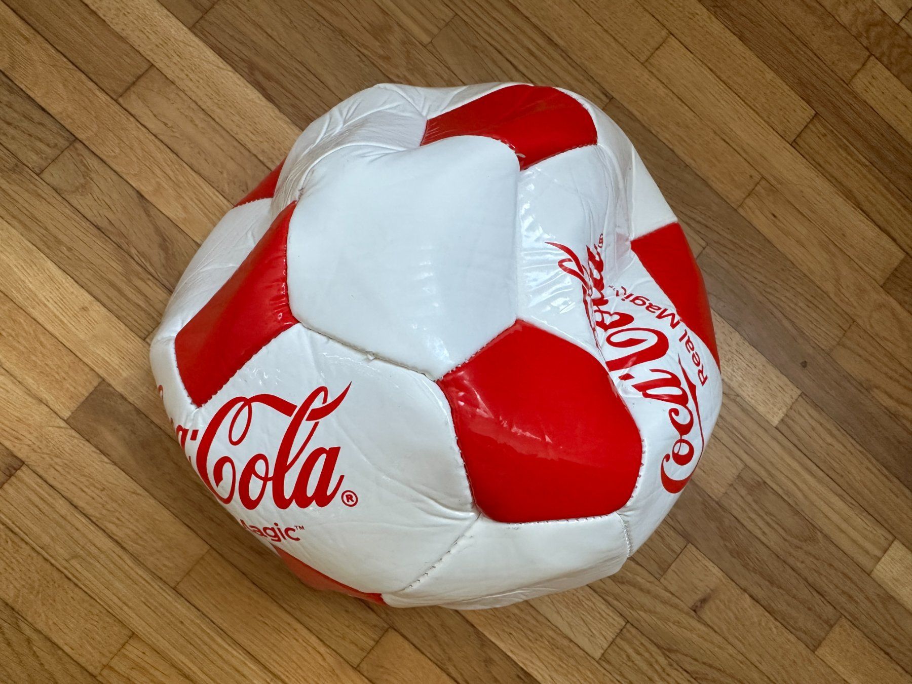Palloni: Coca-Cola Football New Size 5 – Nuovo e nell'imballaggio originale da Lausanne venduto da brixton 1
