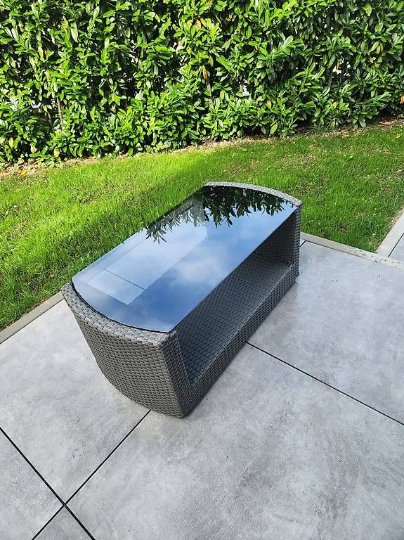 Tische: Gartentisch – Gebraucht aus Allschwil von VIP-84