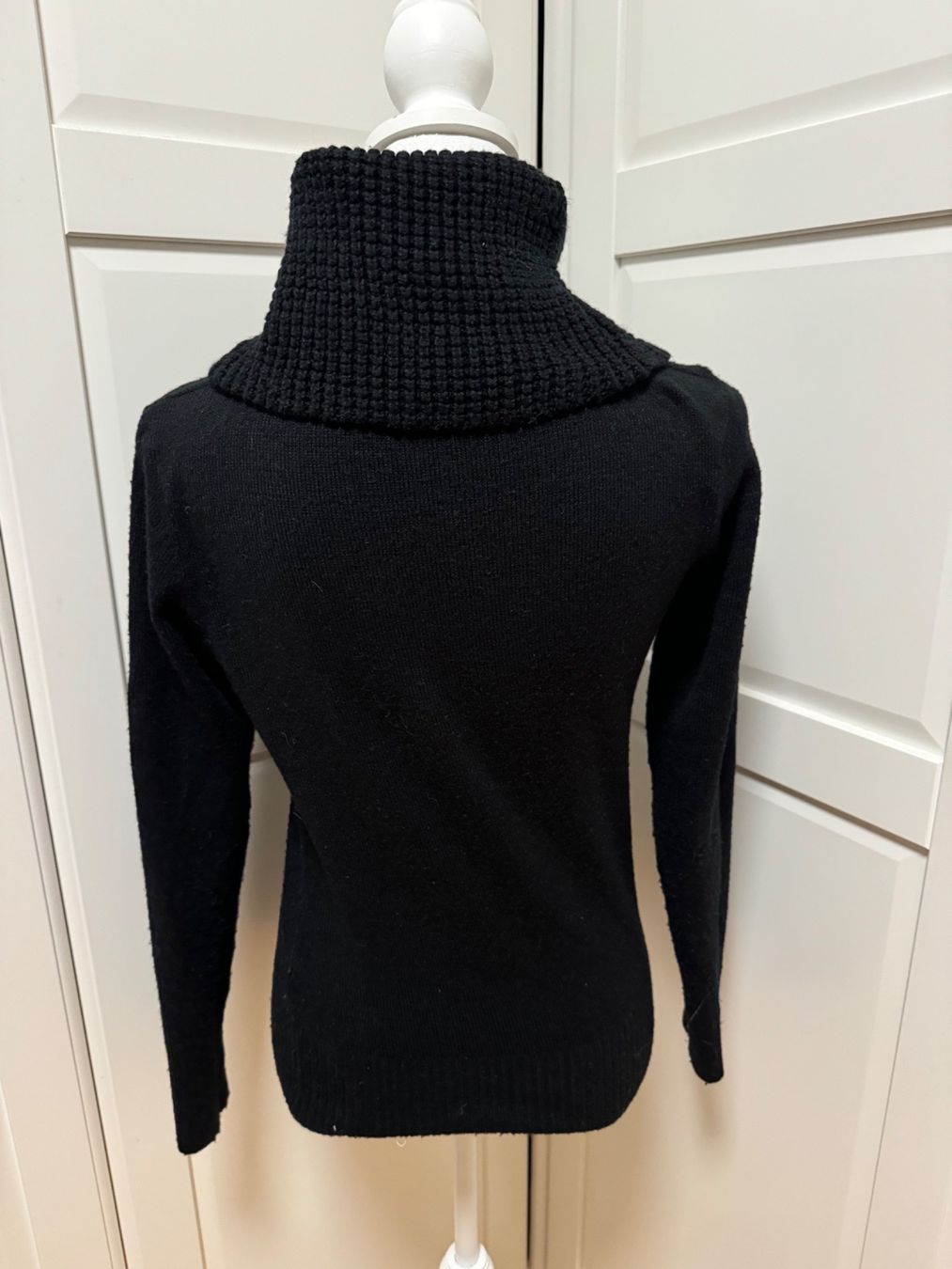 Pulls & Sweat-shirts: Pullover schwarz, Gr. L, Tally Weijl – D'occasion à Arlesheim par Eli_77 1