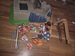 Playmobil Burg mit Rittern und Zubwhöt