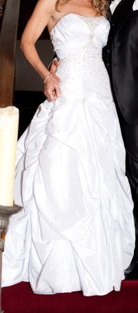 wunderschönes Brautkleid Grösse 38 (M) NEU
