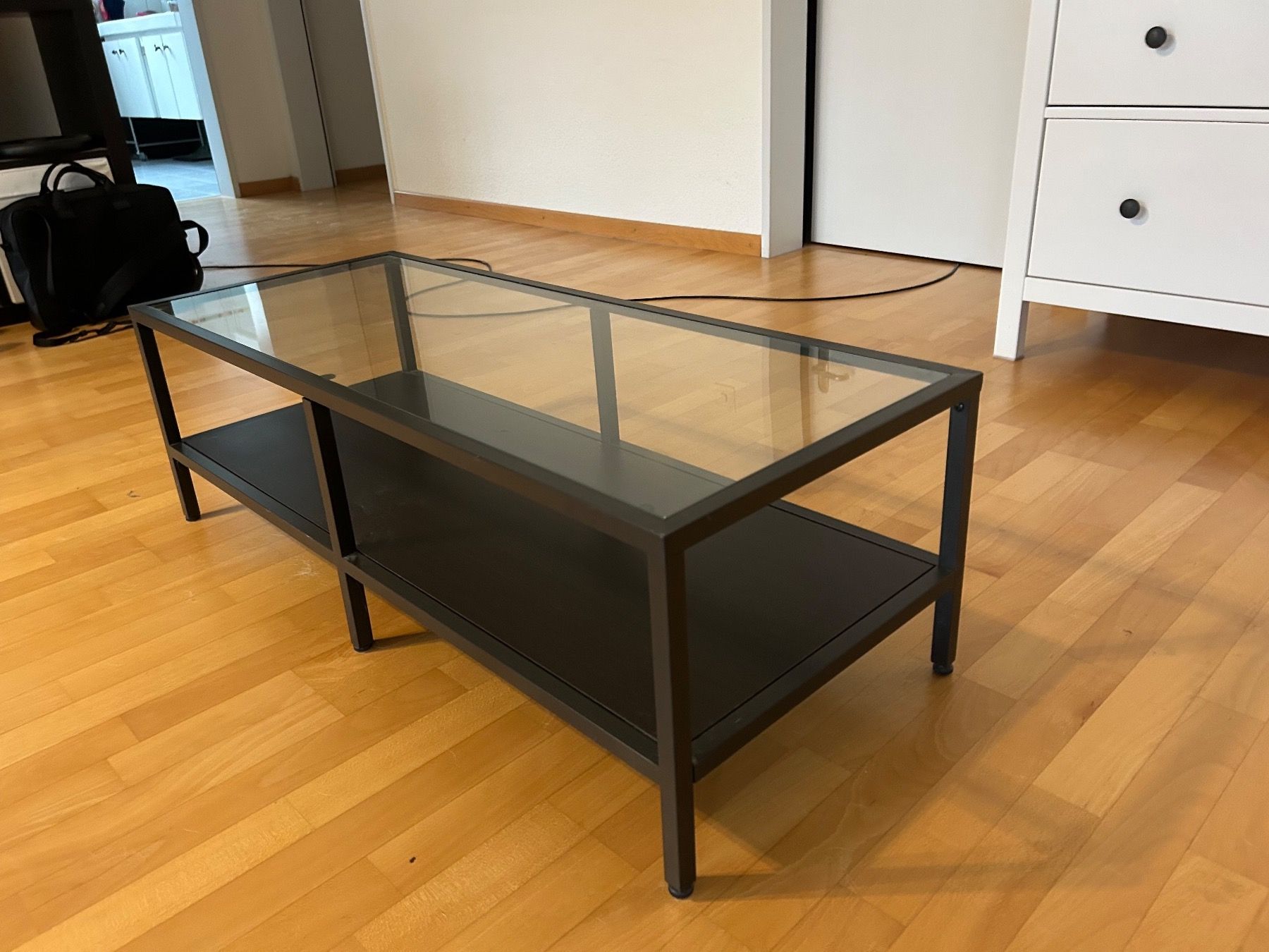 TV Möbel: TV Glasmöbel – Gebraucht aus Berikon von TobiasP92 1