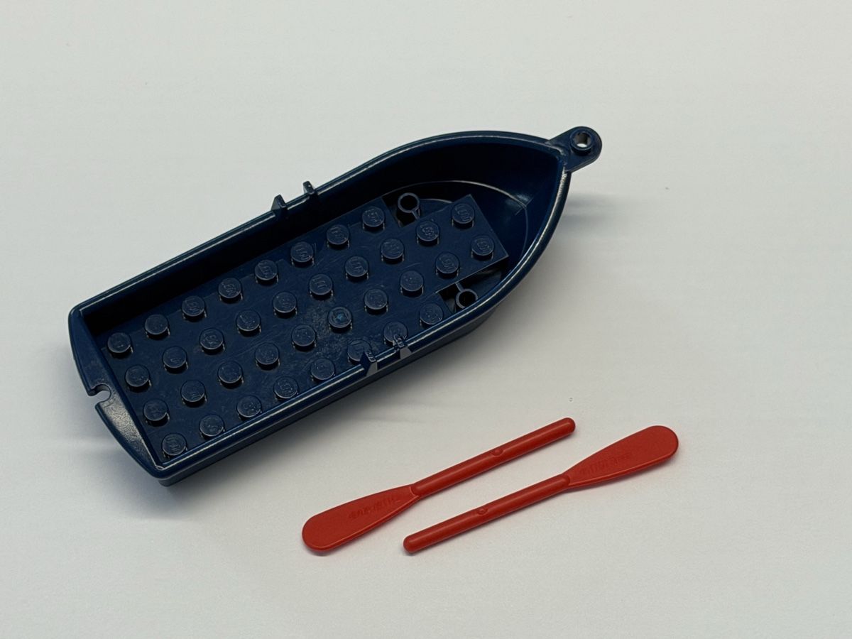 Lego Giocattoli: 1 Stück /Lego Boot dunkelblau mit Ruder . – Usato da Rheinfelden venduto da zim_2hqc