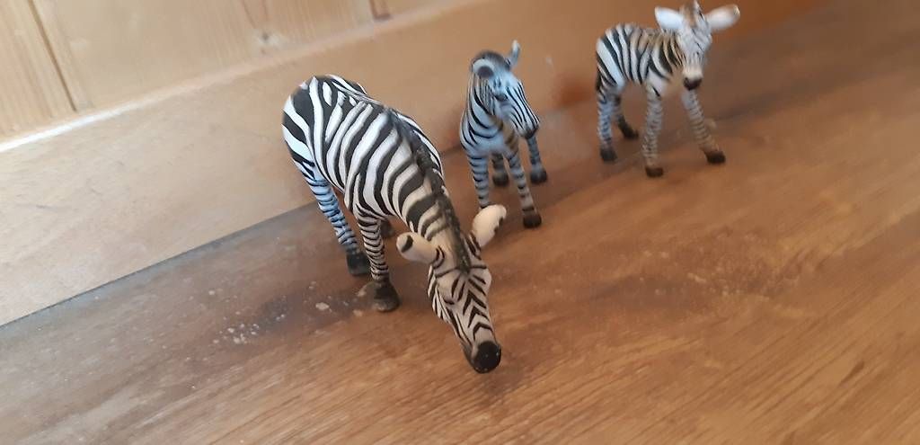 Schleich Giocattoli: Schleich Zebra Familie – Usato da Rütihof venduto da ali_9tbw 1