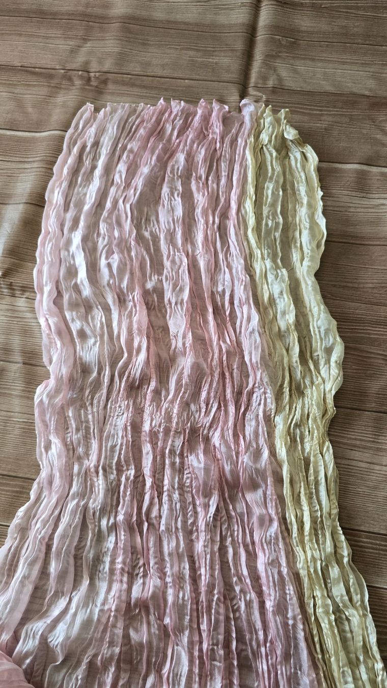 Foulard & Sciarpe: 🏷️ Silkroad Schal aus 100% Seide im Knitterlook 🧣 – Nuovo (secondo la descrizione) da Thalwil venduto da VitaMini 2