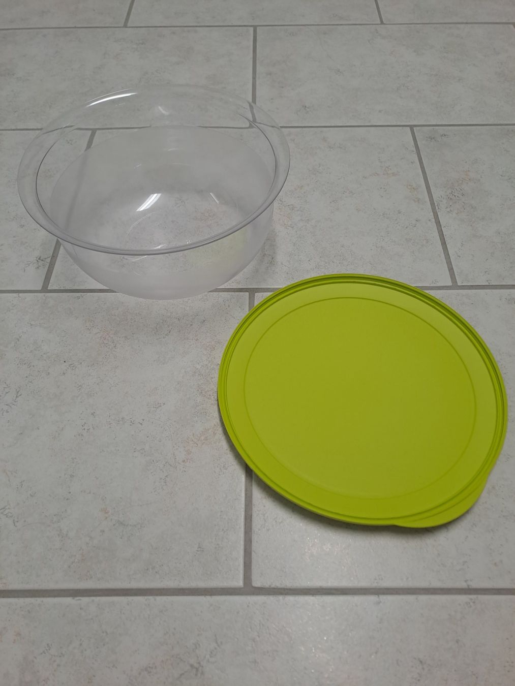 Schalen: Schüssel Tupperware – Neu (gemäss Beschreibung) aus Wohlenschwil von lin_vx8g 1