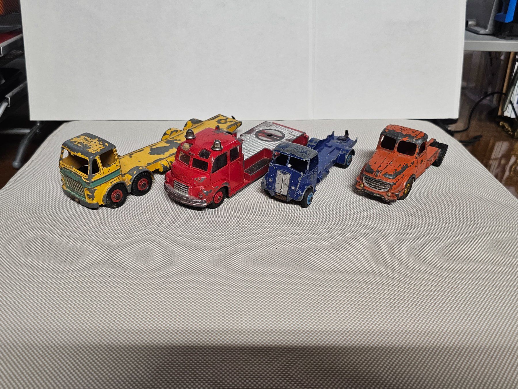 Dinky Toys Modellautos: Dinky 4 LKW's – Gebraucht aus Starrkirch-Wil von easygo13