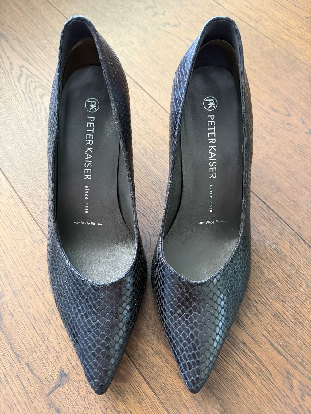 Scarpe da donna: Pumps Peter Kaiser Leder Schlangenoptik schwarz Gr. 38 – Nuovo (secondo la descrizione) da Muttenz venduto da flowers04