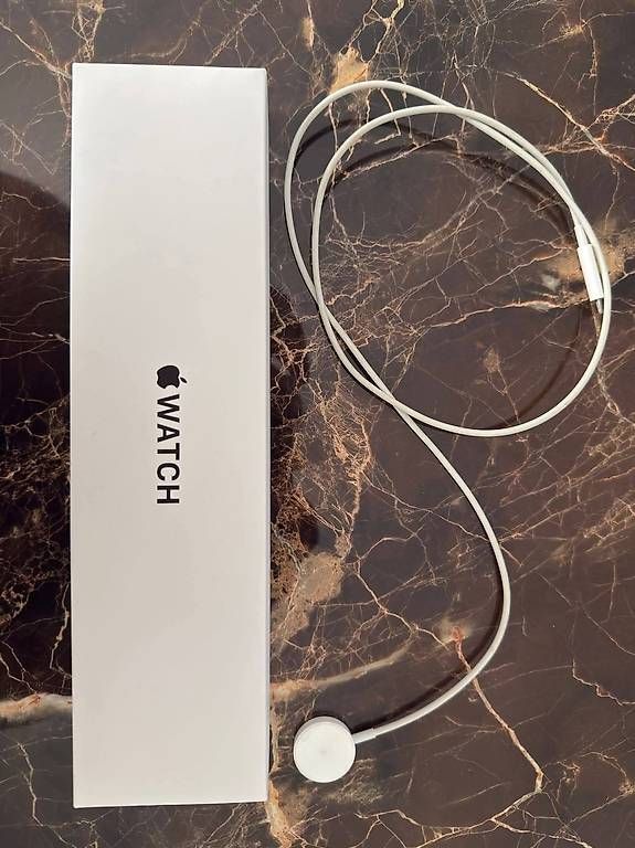Smartwatch: APPLE WATCH SE 40 MM – D'occasion à Contone par AnnaShop26