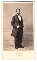 Fotografie B- Täschler, St. Gallen, Her