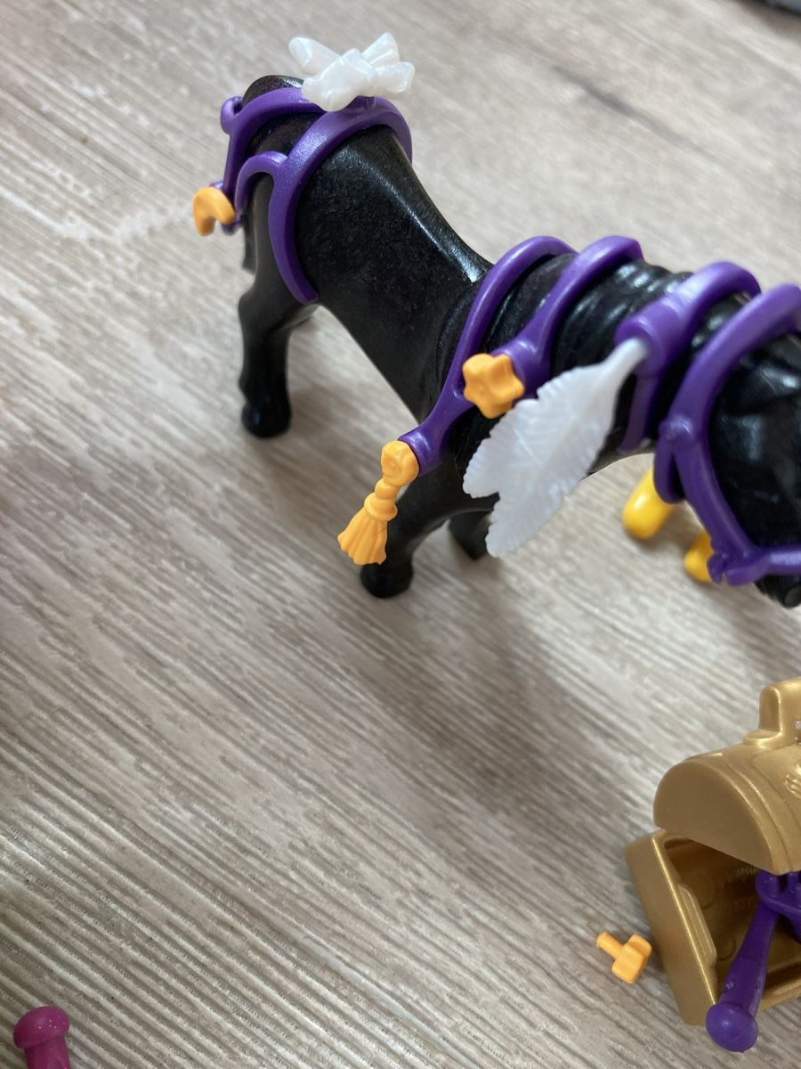 Playmobil Giocattoli: Playmobil Set: Pferdemädchen – Usato da Tenniken venduto da Bombadil8 4