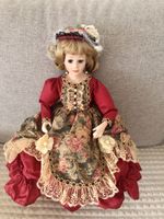 Poupée victorienne "Kate" dans sa boîte d'origine
