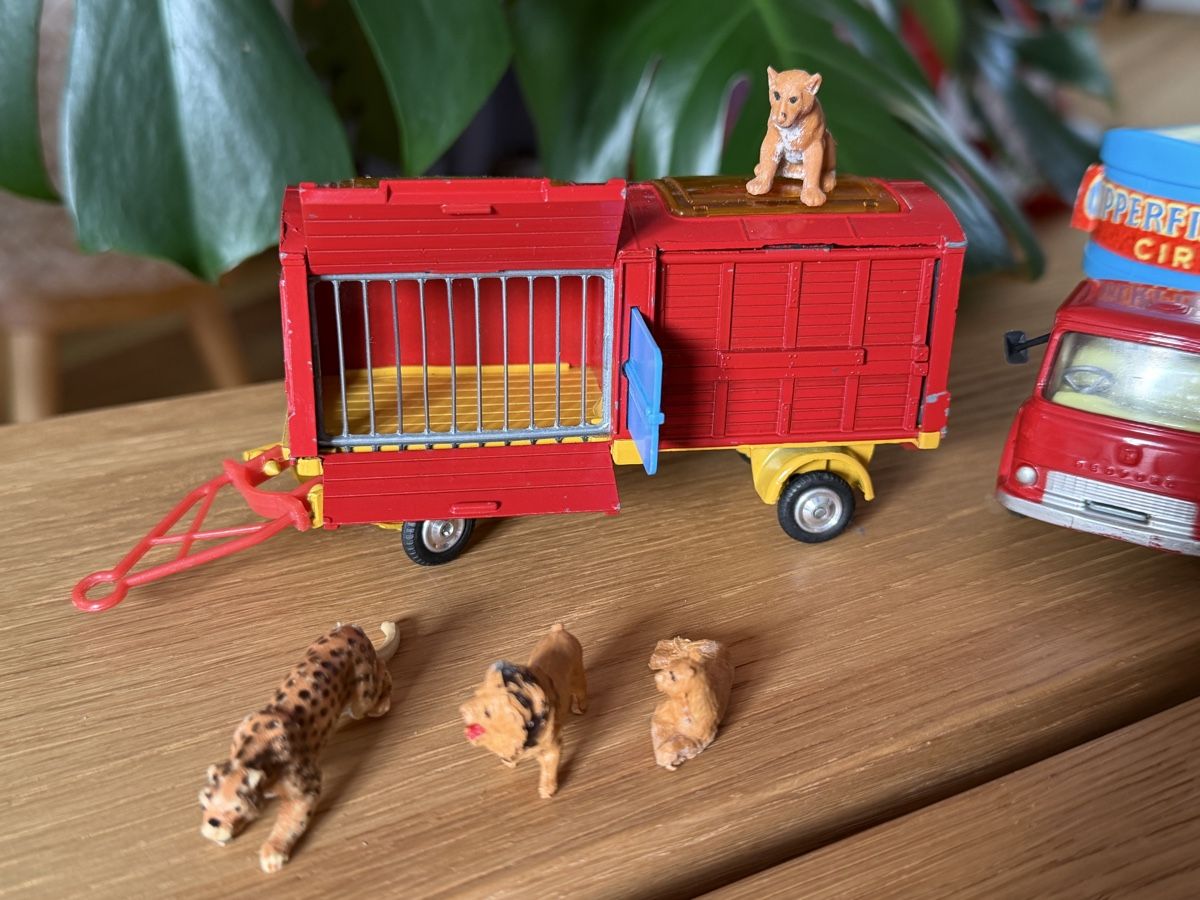 Corgi Toys Modellini d'auto: Corgi Major Toys 1123 Chipperfields circus – Usato da Strengelbach venduto da shihtzuliving_22 3
