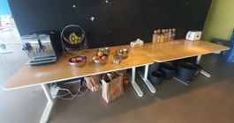 Zwei Schreibtische IKEA BEKANT